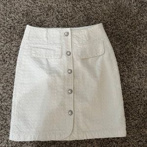 UR skirt, size 6 Totally new